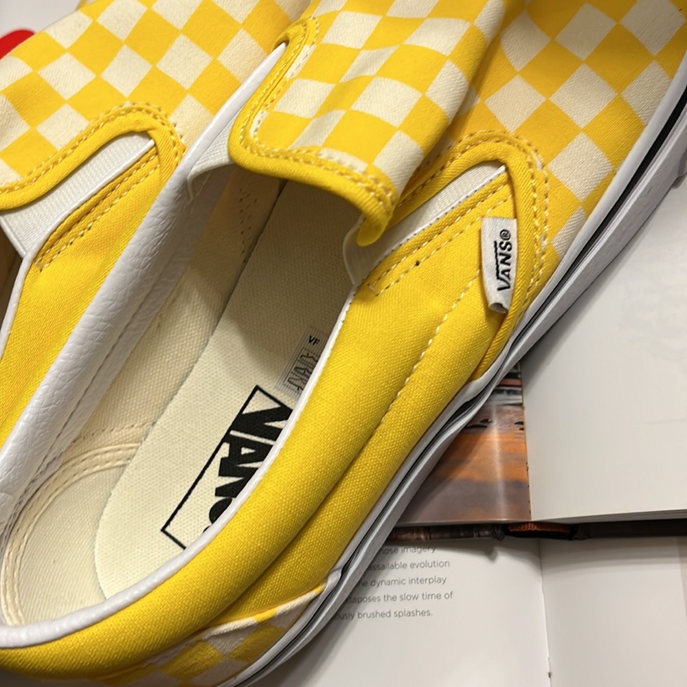 πΉ βπ» π
β’ π¨πΌ 11.5 πΉπ
βπ» VANS βπ»π
- Picture 5 of 7